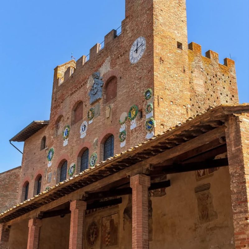 AMAZING PRIVATE ROMANTIC FOR 2 &ndash; SAN GIMIGNANO, CERTALDO & CHIANTI CLASSICO WINE TOUR &ndash; Tour length 8 hrs