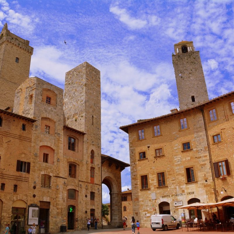 AMAZING PRIVATE ROMANTIC FOR 2 &ndash;  TRUFFLE HUNTING, SAN GIMIGNANO & CHIANTI CLASSICO WINE EXPERIENCES &ndash; Tour length 8 hr and 30 min
